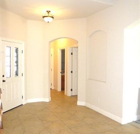 4th image of 409 Bonicelli Ct
