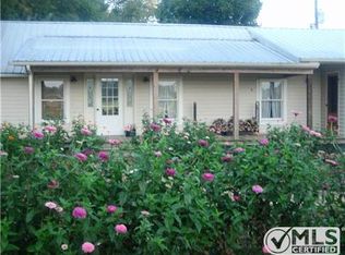 2201 Hawkins Rd, Westmoreland, TN 37186