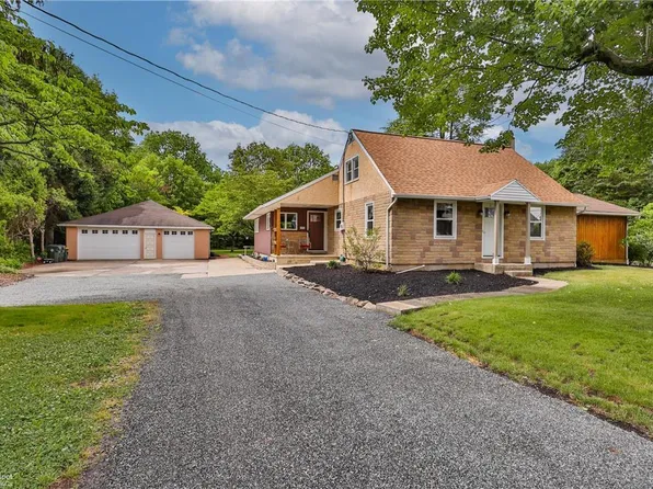 7555 Railroad St, Trexlertown, PA 18087