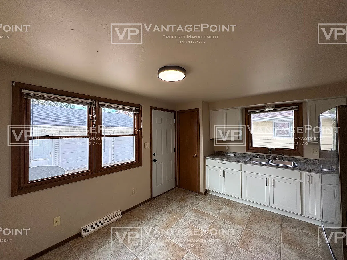 1415 Russell Street - 1 — Photo 4
