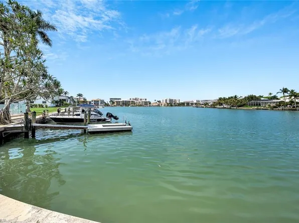 383 Harbour DR #104, NAPLES, FL 34103