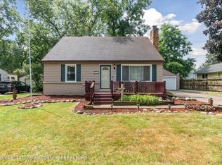 3523 Cooley Dr, Lansing, MI 48911