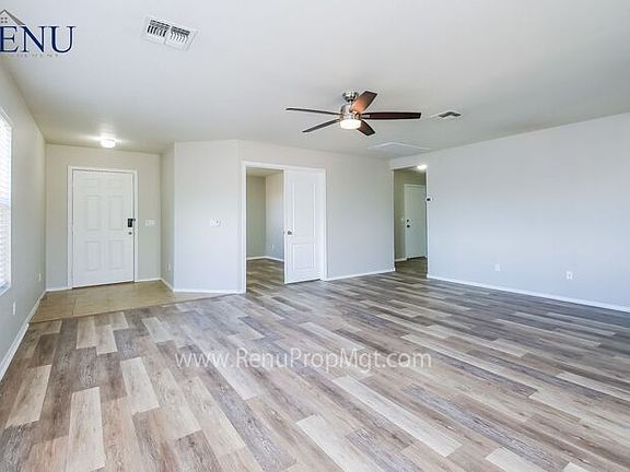3rd image of 1877 W Greenway Ln