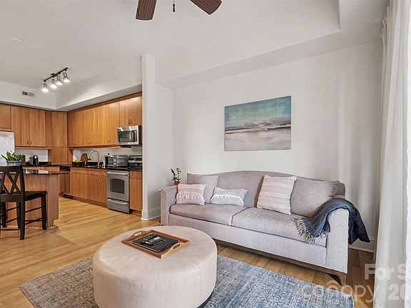 4th image of 4625 Piedmont Row Dr Unit 602