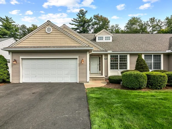 302 Pinehurst Dr Unit 302, East Longmeadow, MA 01028