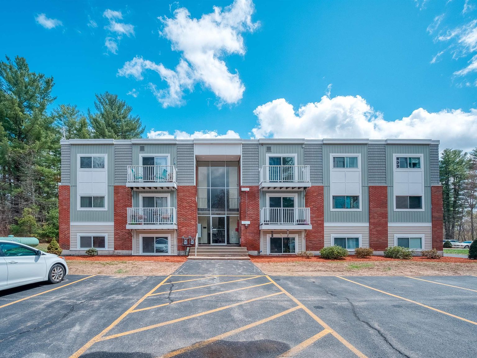 37 Constitution Drive UNIT 37C, Londonderry, NH 03053 Zillow