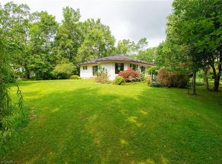 776 Sandy Bay Rd, Haldimand County, ON N1A 2W6