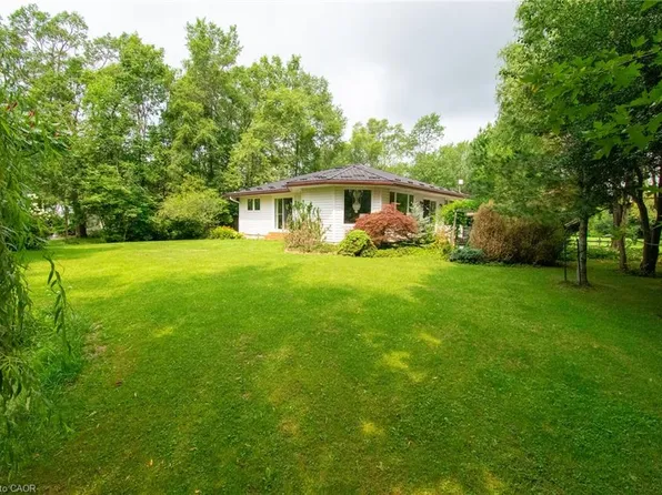 776 Sandy Bay Rd, Haldimand County, ON N1A 2W6