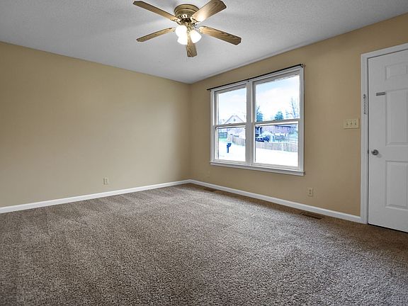 2nd image of 1253 Cottonwood Dr
