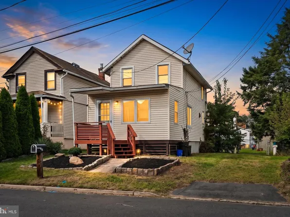 44 Hutchins Ave, Hamilton, NJ 08610