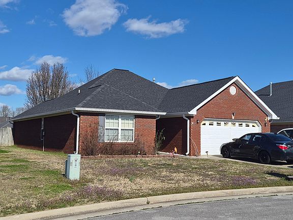 2nd image of 1410 Goldridge Dr SW