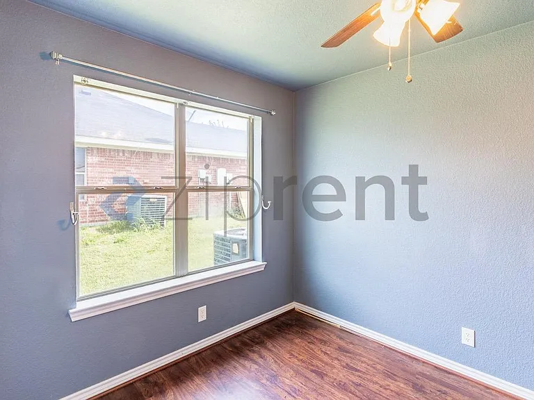 1803 Jesse Dr — Photo 12