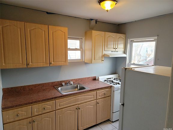 4th image of 190-46 112th Ave