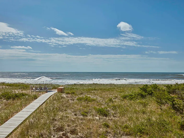 255 Marine Blvd — Photo 21