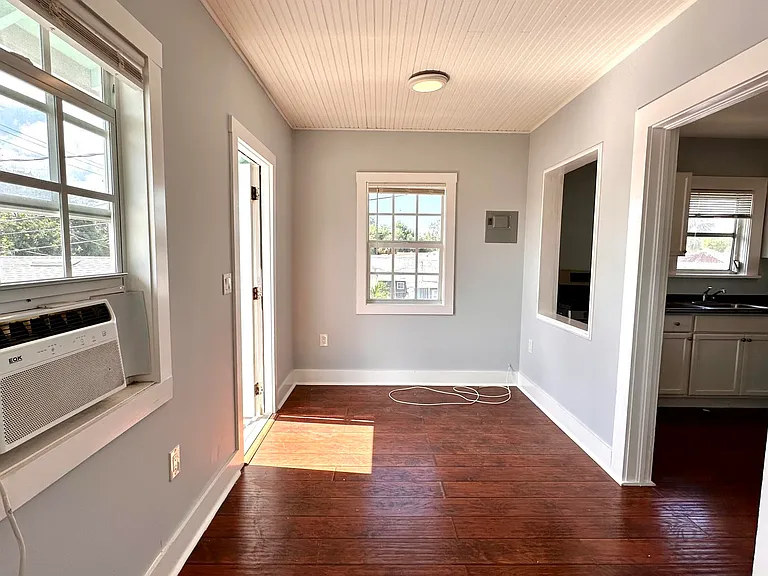 318 S K St #4 — Photo 15