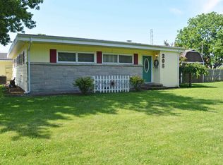208 E Wilson St, Swayzee, IN
