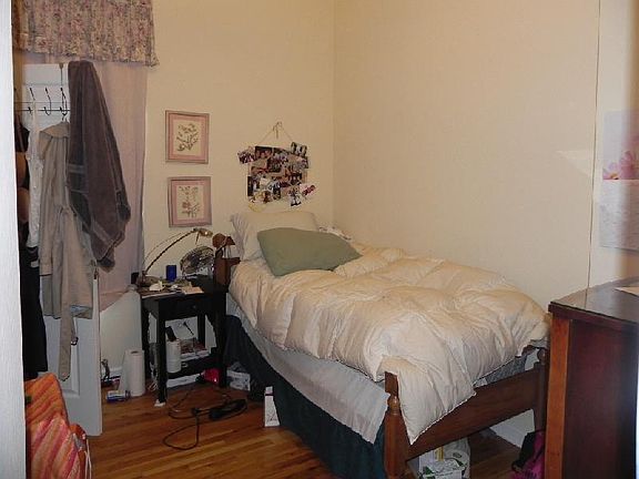 4th image of 1800 W Belmont Ave #Twos