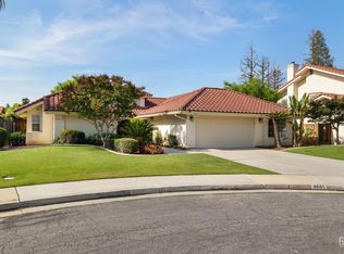 9605 Valley Forest Ct, Bakersfield, CA 93311
