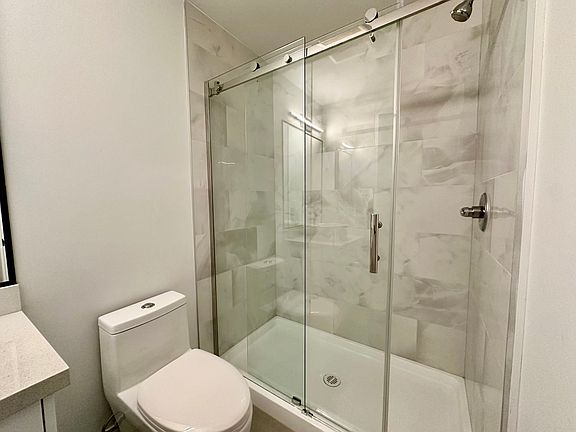 5th image of 6211 Sumas St