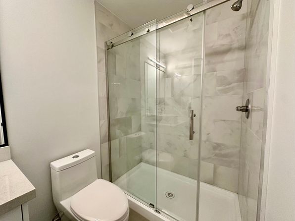 2 bedroom rental in Burnaby — photo 5