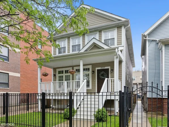 2537 W Moffat St, Chicago, IL 60647