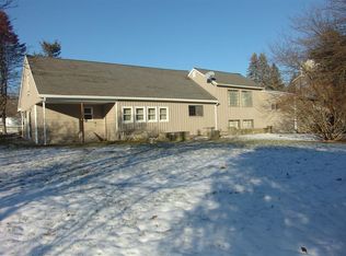 46 Oneida St, Methuen, MA 01844