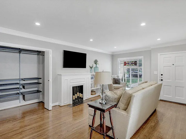 6038 Marquita Ave — Photo 2