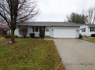 1404 Shawnee Ln, Ottawa, IL 61350
