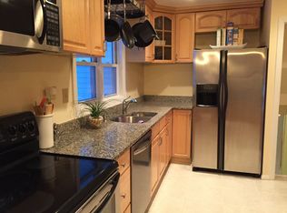 5811 Sable Dr, Alexandria, VA 22303