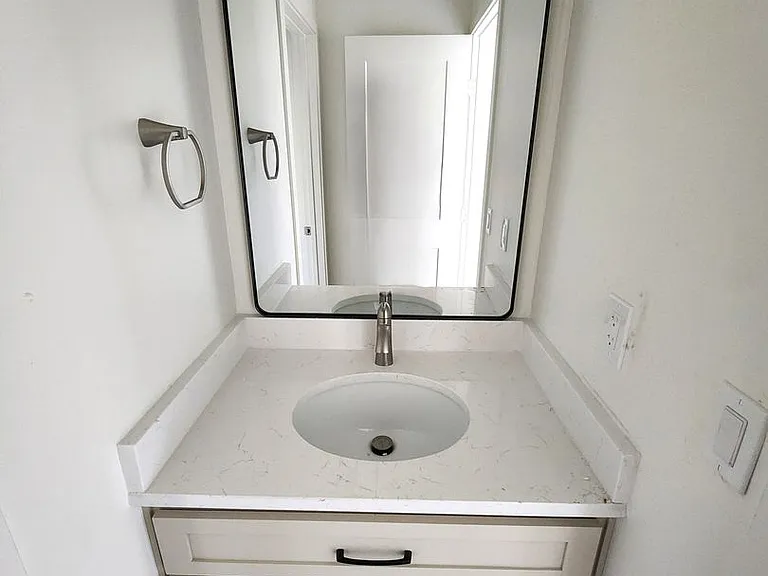 1301 Jefferson Ave — Photo 18