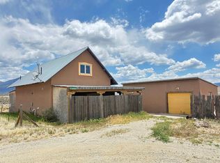 40 Santistevan Road, El Prado, NM 87529