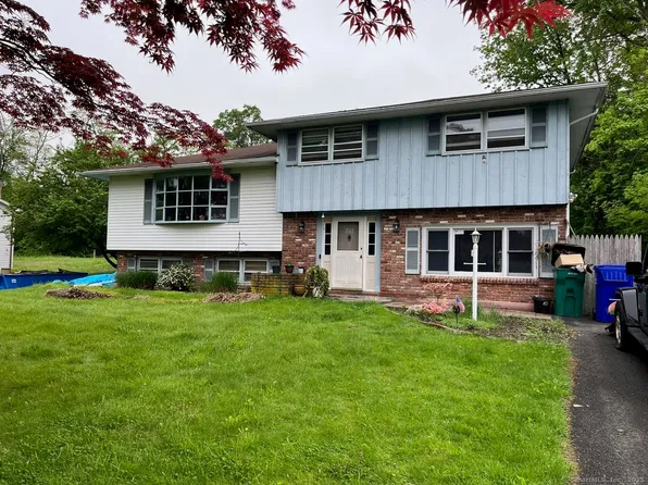 5 Rogers Drive, Danbury, CT 06811
