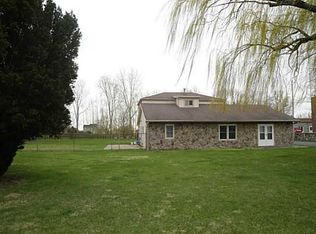 5024 Seaman Rd, Oregon, OH 43616