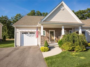 6A Nicole Cir, Smithfield, RI 02917