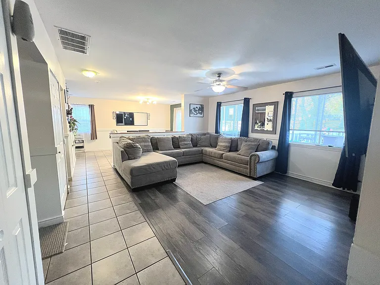 240 Homewood Dr — Photo 4