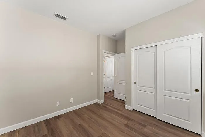 742 Langrick Ct — Photo 32