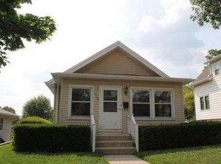 118 S Hartwell Ave, Waukesha, WI 53186