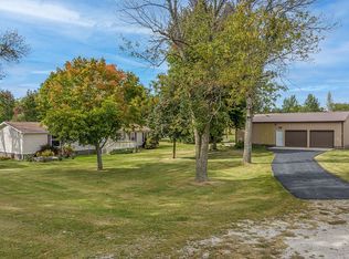 5535 32nd Ave, Center Point, IA 52213