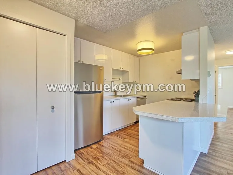 7865 SE Milwaukie Ave — Photo 8