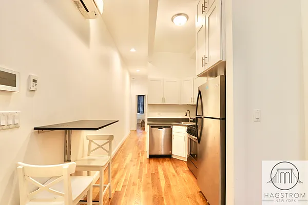 Rented by Hagstrom Management Inc | media 12