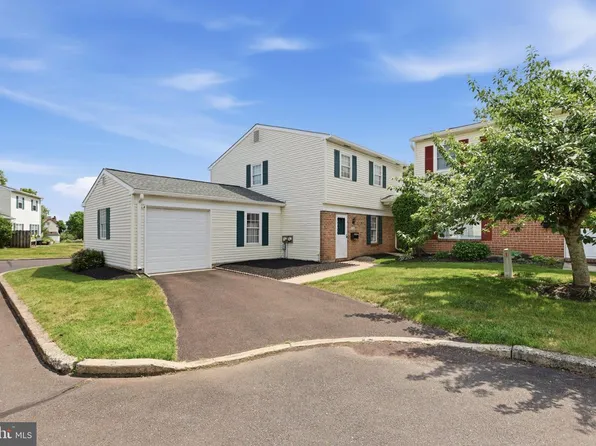 1725 Rosedale Ct, Lansdale, PA 19446