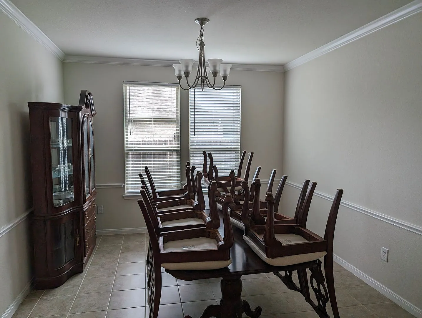 5206 Gerent Ln **Ask About Our No Cash Deposit Option — Photo 2