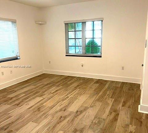 2nd image of 1553 Jefferson Ave #1