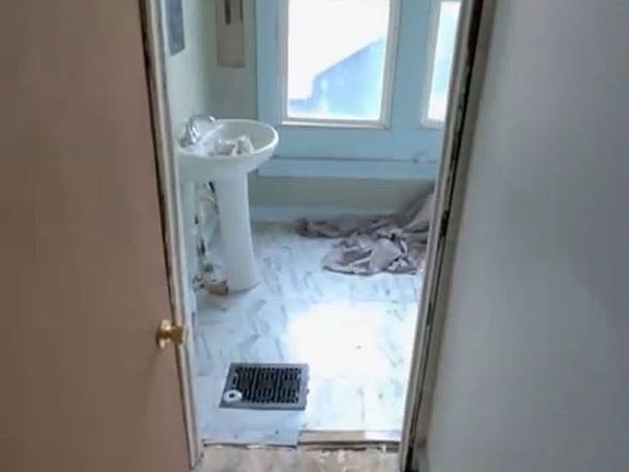 4th image of 405 S Sterling St