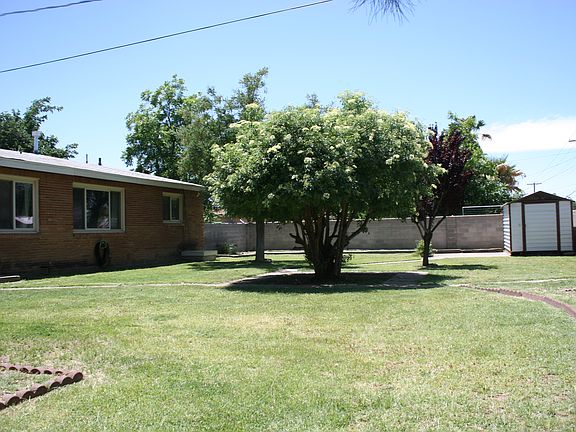 3rd image of 2413 Aspen Dr