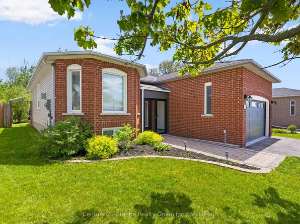 692 Ewing St, Cobourg, ON K9A 5N8