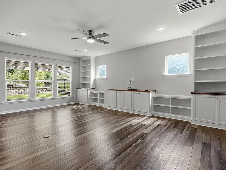 438 Brook Pine Trl — Photo 6