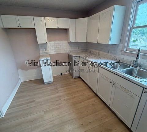 5th image of 513 W 35th St #B