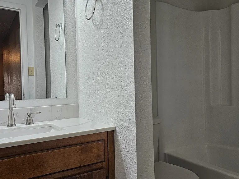 3718 Club Estates Dr — Photo 6