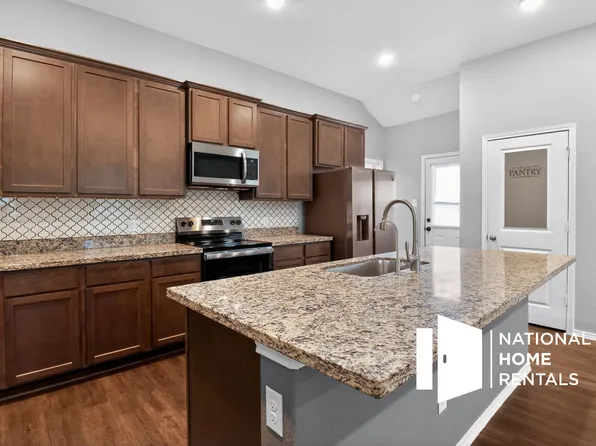 806 Columbia River Rd, Montgomery, TX 77316